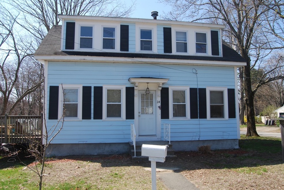 24 Washington St, North Reading, MA 01864 - photo 1