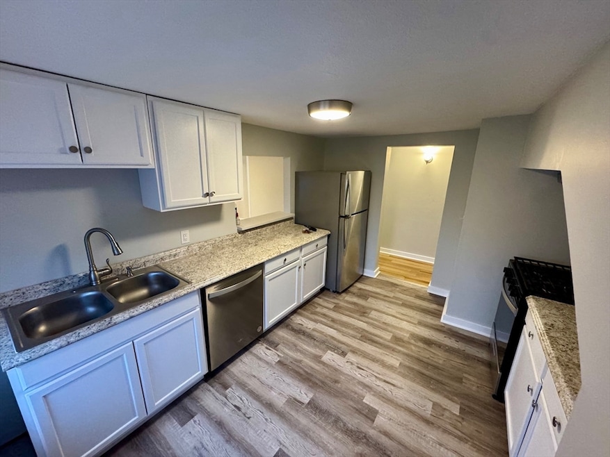 25 1/2 Porter St unit 3, Taunton, MA 02780 - photo 1