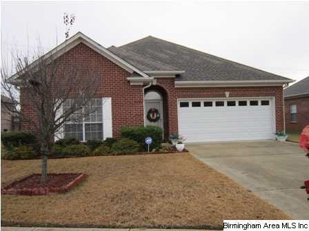 Full Brick 3/Bedroom, 2/Bath with arched front doo