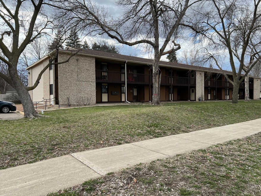 8818 Aldrich Ave S, Bloomington, MN 55420 - photo 1