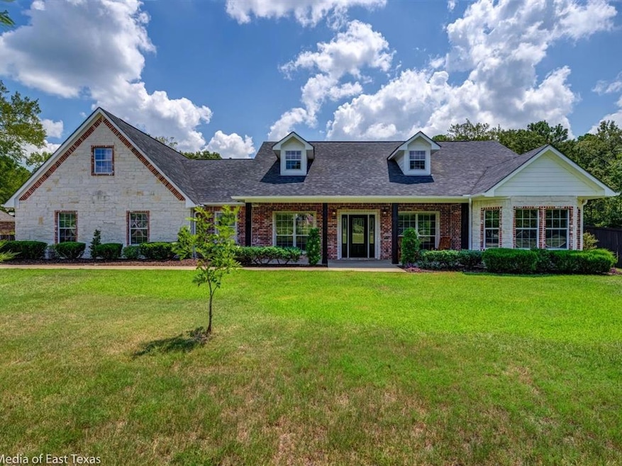 150 Magnolia Bend, Lufkin, TX 75904 - photo 1