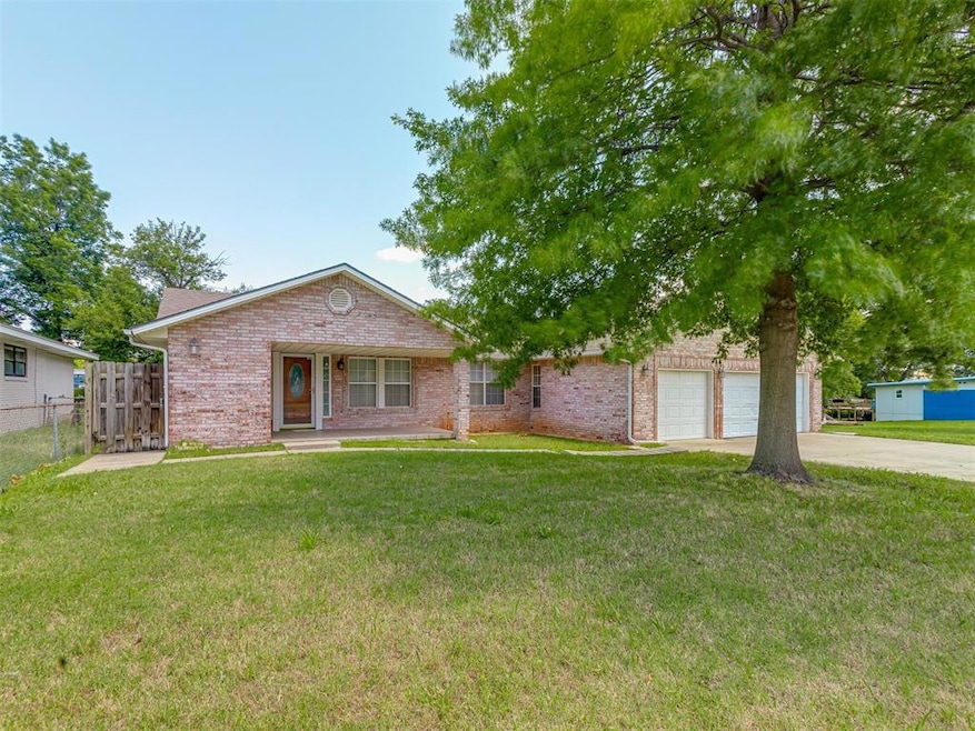 For Sale $285,000 • Co-Listing Agent