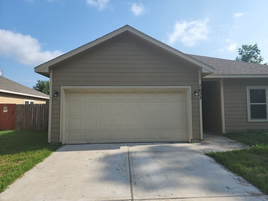7633 Tully St, Houston, TX 77016 - photo 1