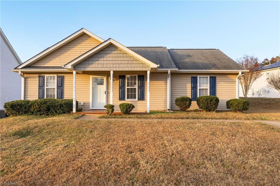 3565 Cortland Dr, Winston Salem, NC 27105 - photo 1