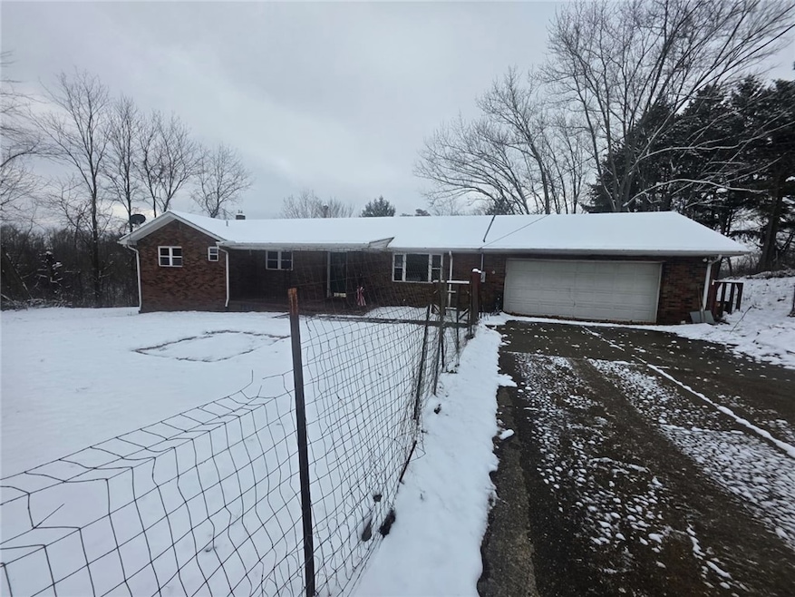 429 Paris Colliers Rd, Burgettstown, PA 15021 - photo 1