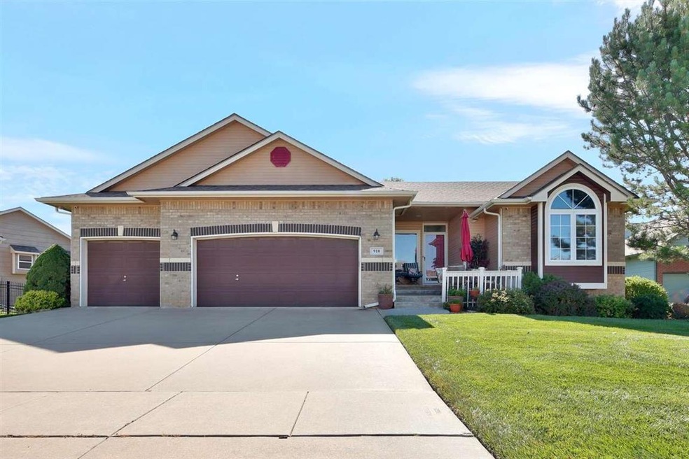 Great curb appeal