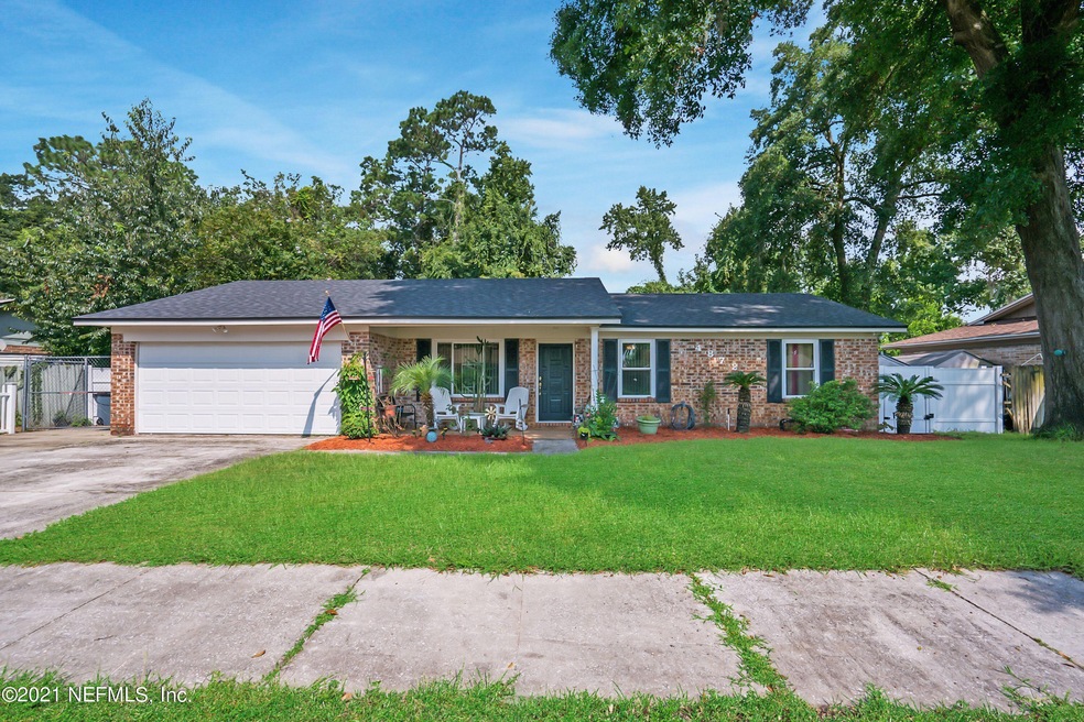 4872 Lofty Pines Cir W, Jacksonville, FL 32210 - photo 1