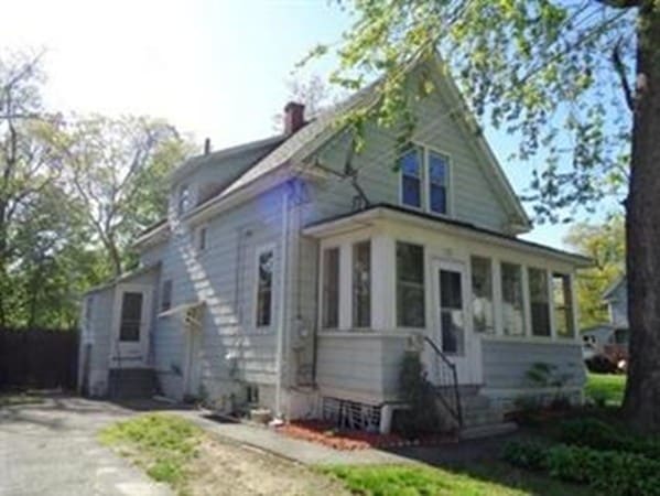 16 Emily St, Springfield, MA 01109 - photo 1
