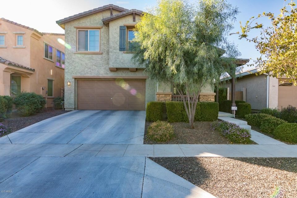 Great curb appeal!