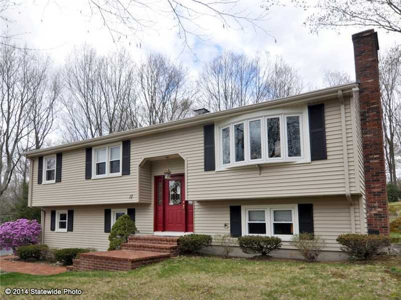 17 High View Dr, Smithfield, RI 02917 - photo 1