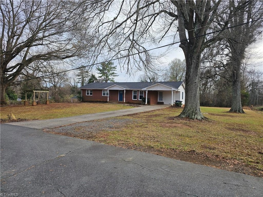 2230 Independence Rd, Winston Salem, NC 27106 - photo 1