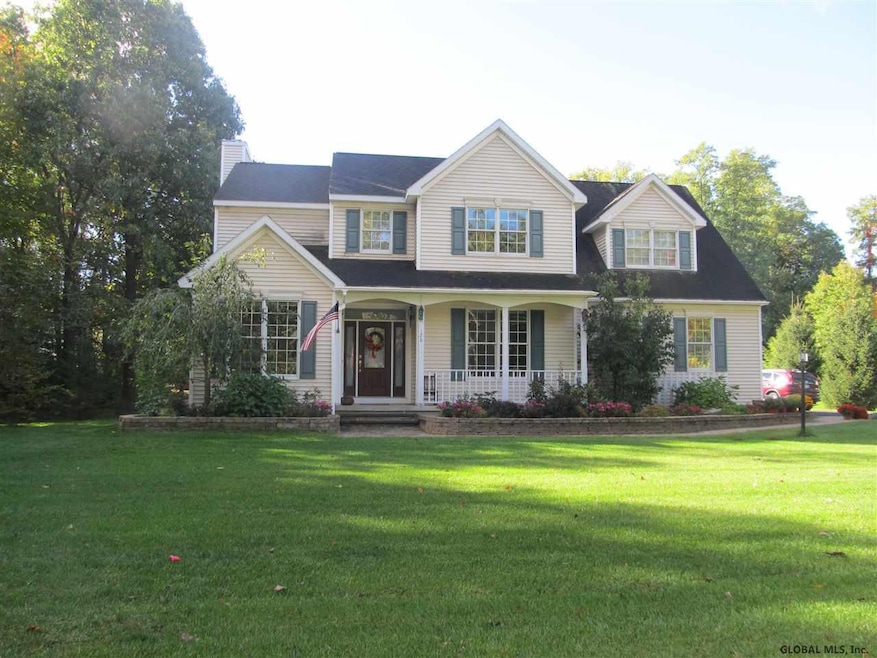 176 Maxwell Rd, Colonie, NY 12211 - photo 1