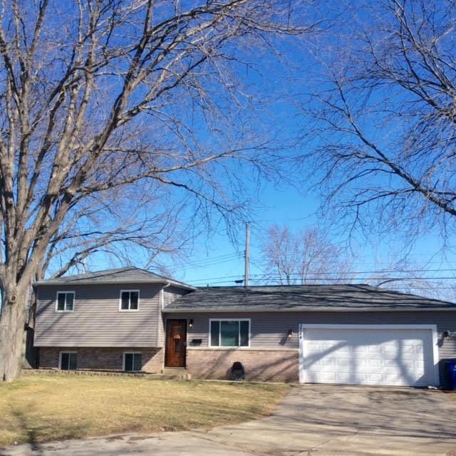 3744 Adelbert Dr, Columbus, OH 43228 - photo 1