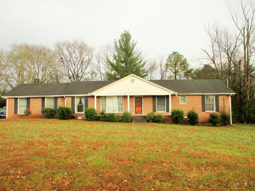 304 Walker St, Manchester, TN 37355 - photo 1