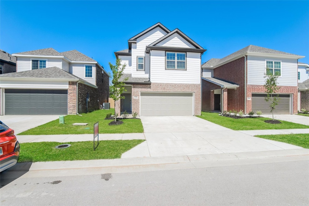 1318 Ester Ln, Ennis, TX 75119 - photo 1