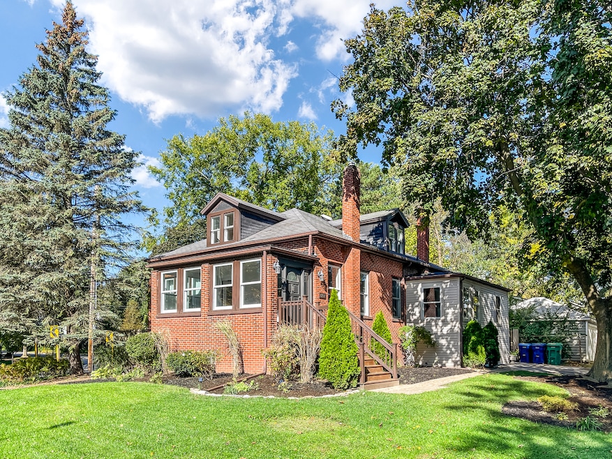 1201 Middlebury Ln, Wilmette, IL 60091 - photo 1