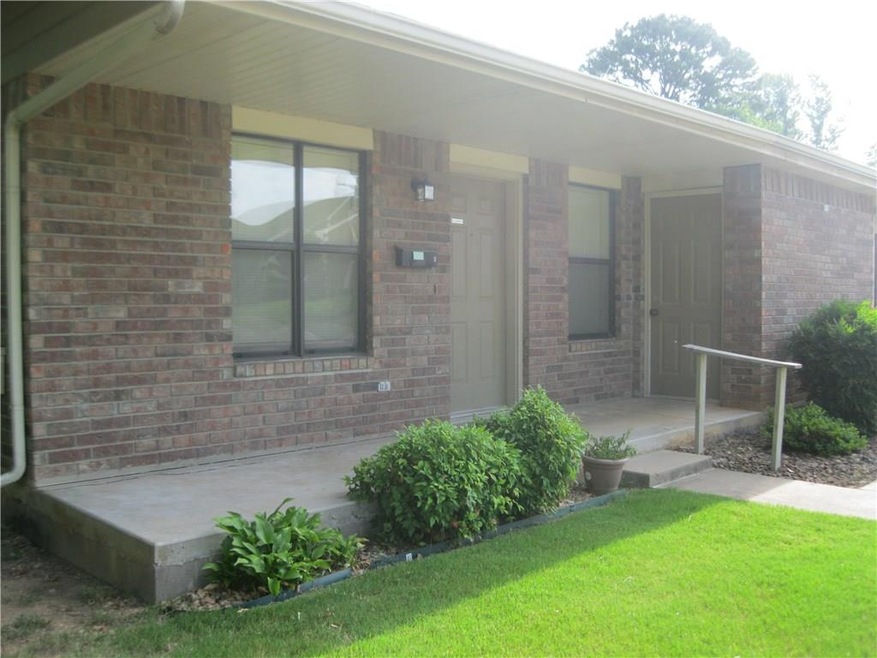 508 NW 5th St unit D, Bentonville, AR 72712 - photo 1