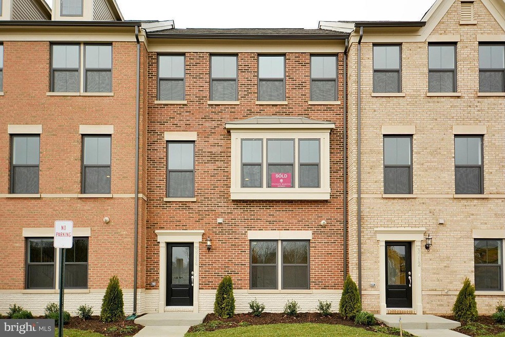 3714 Powell Ln, Falls Church, VA 22041 - photo 1