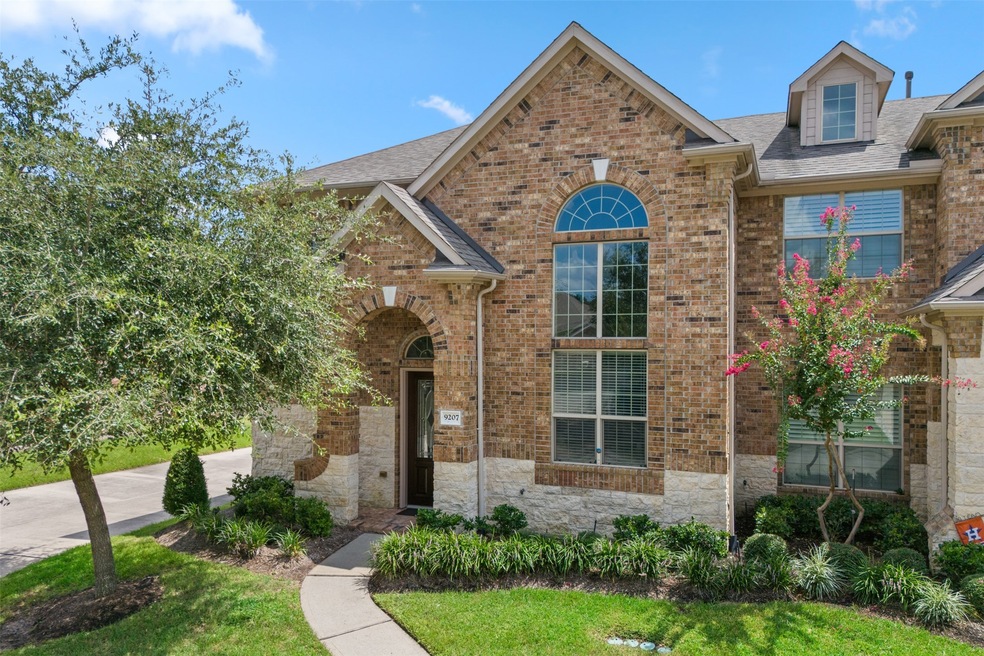 Carly Lester | Real Estate Agent in Houston, TX - Homes.com