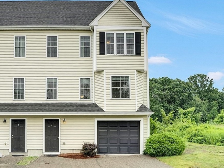 17 Messenger St unit 4, Plainville, MA 02762 - photo 1