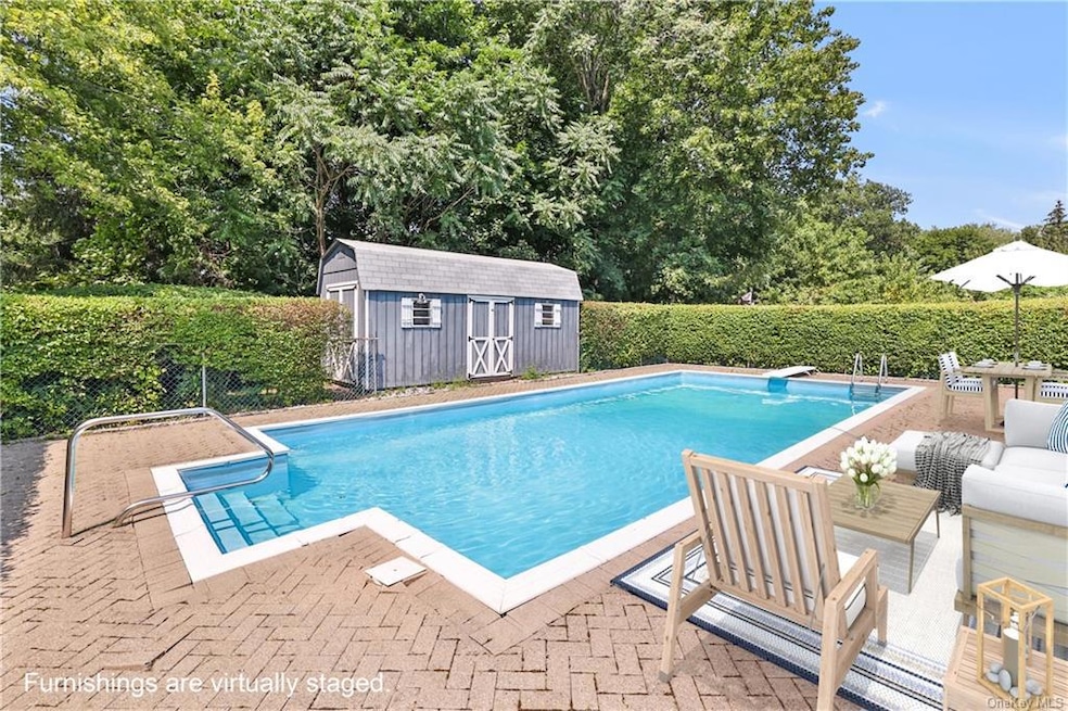 1748 Clover Rd, Mohegan Lake, NY 10547 - photo 1