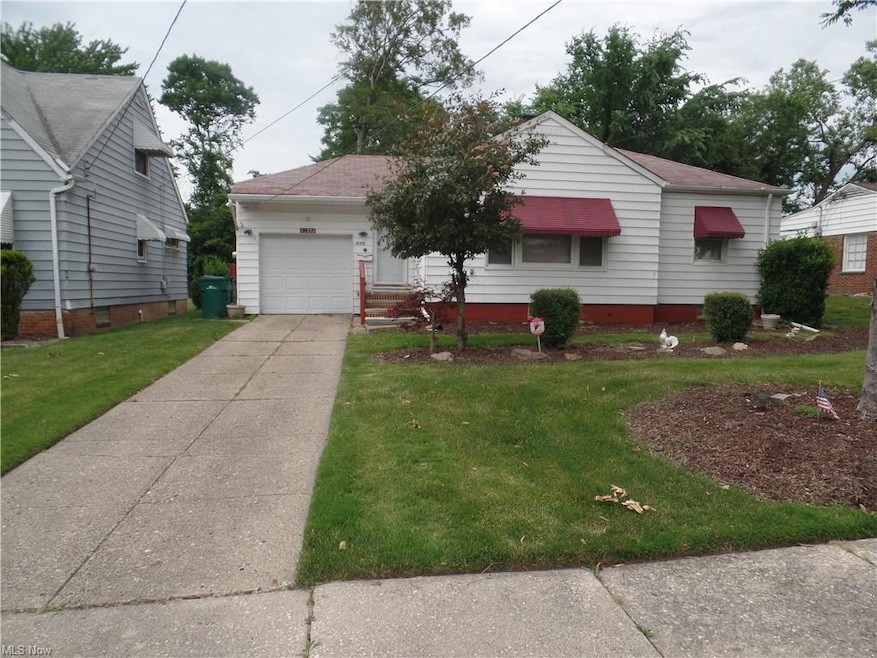 17721 Mccracken Rd, Maple Heights, OH 44137 - photo 1