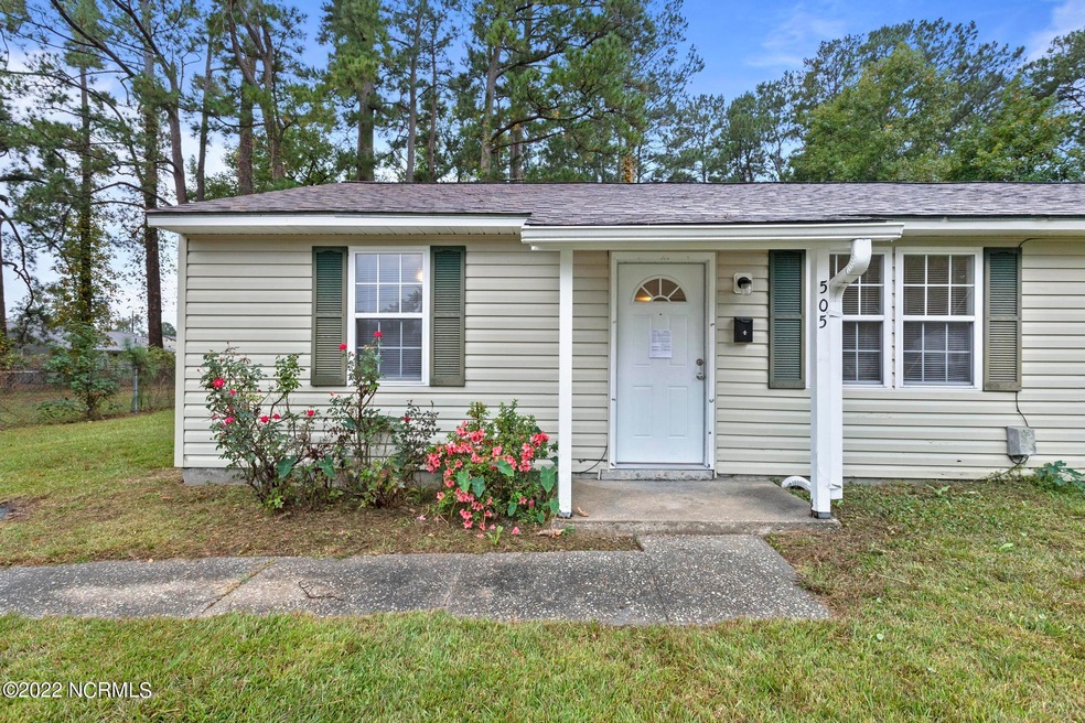 505 Elm St, Jacksonville, NC 28540 - photo 1
