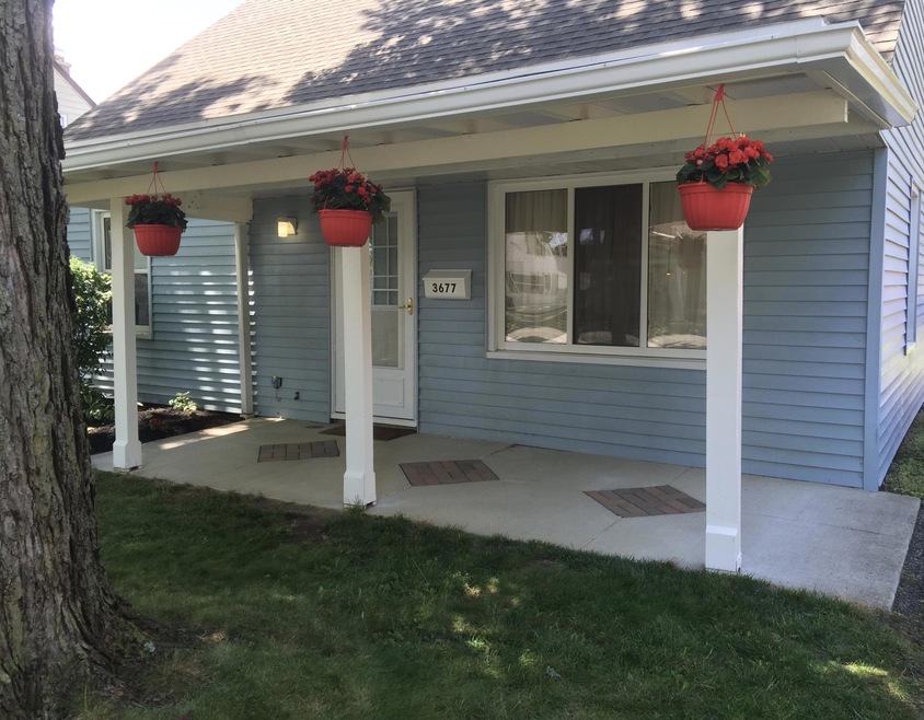 3677 Eisenhower Rd, Columbus, OH 43224 - photo 1