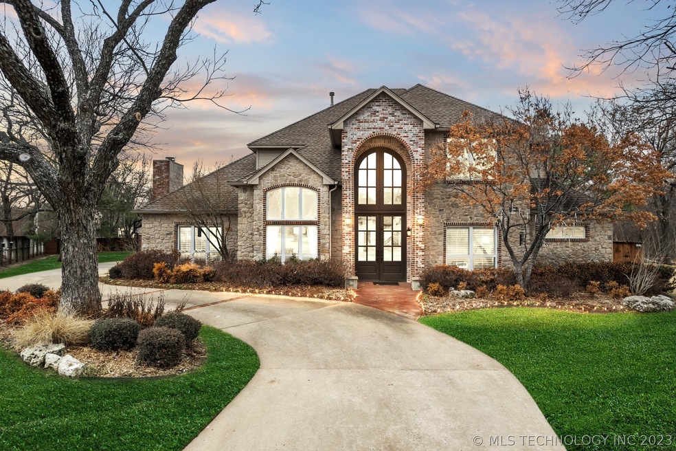 Stunning elevation, sprinkler system, extended dri