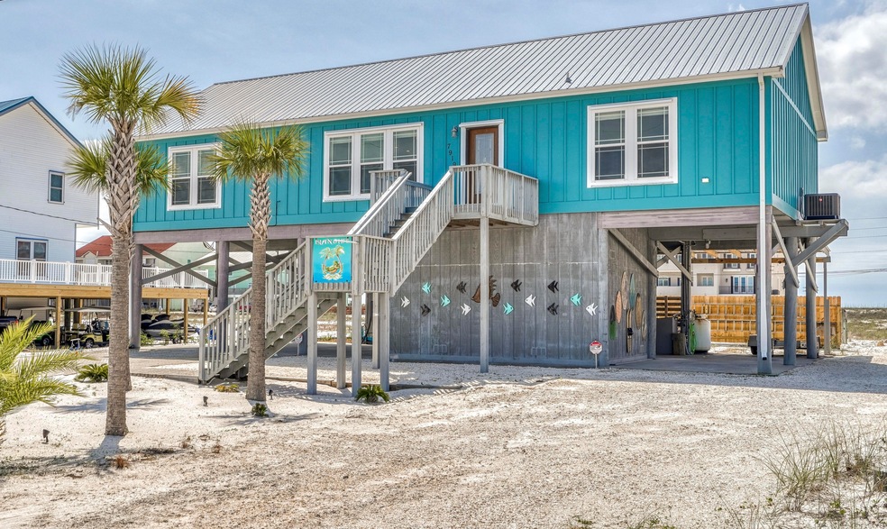 Island Paradise, Front of Home