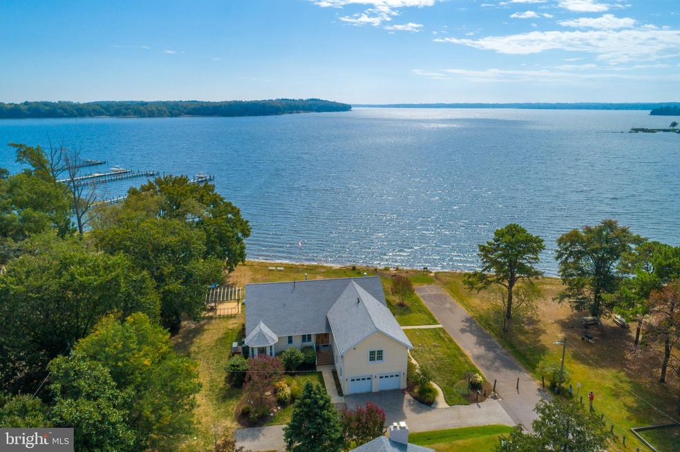 275 Beach Rd, Pasadena, MD 21122 - photo 1