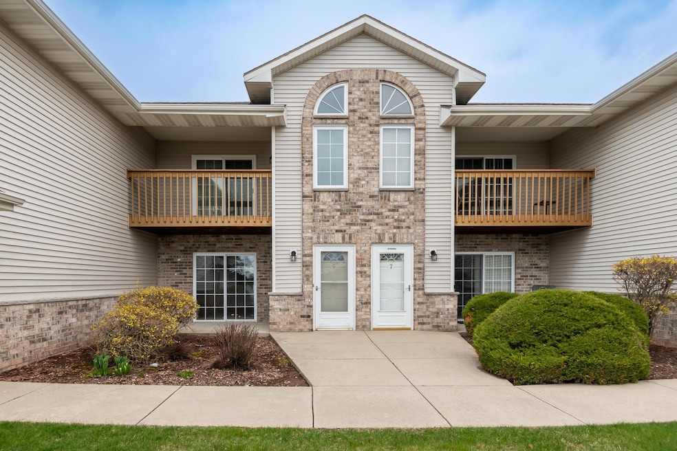3057 unit 6 Meagan-16