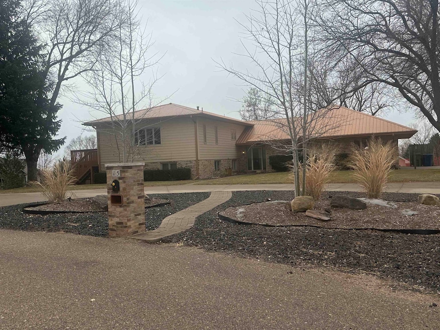 Sold $450,000 • Co-Listing Agent