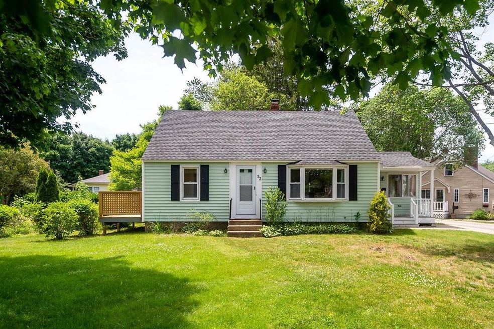 52 Maplecrest St, Newmarket, NH 03857 - photo 1