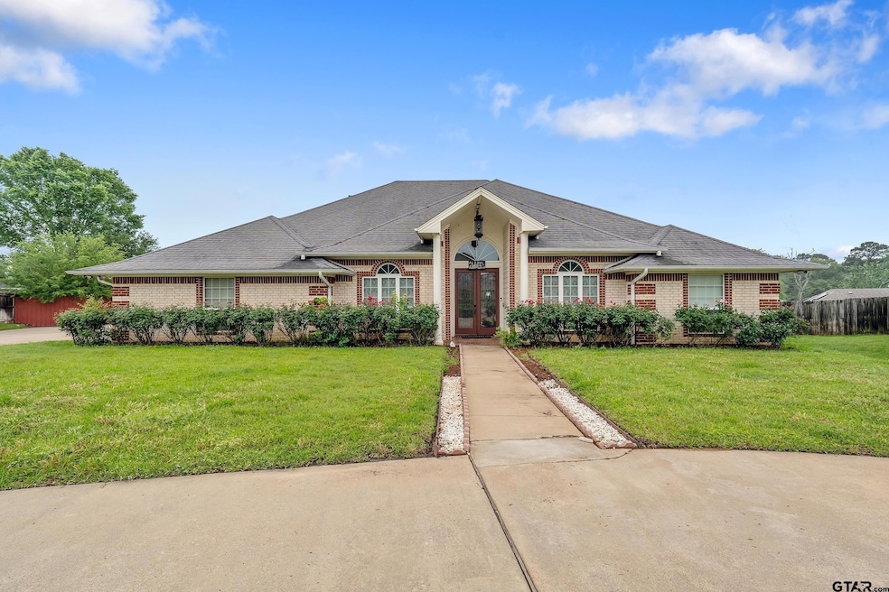 For Sale $550,000 • Co-Listing Agent