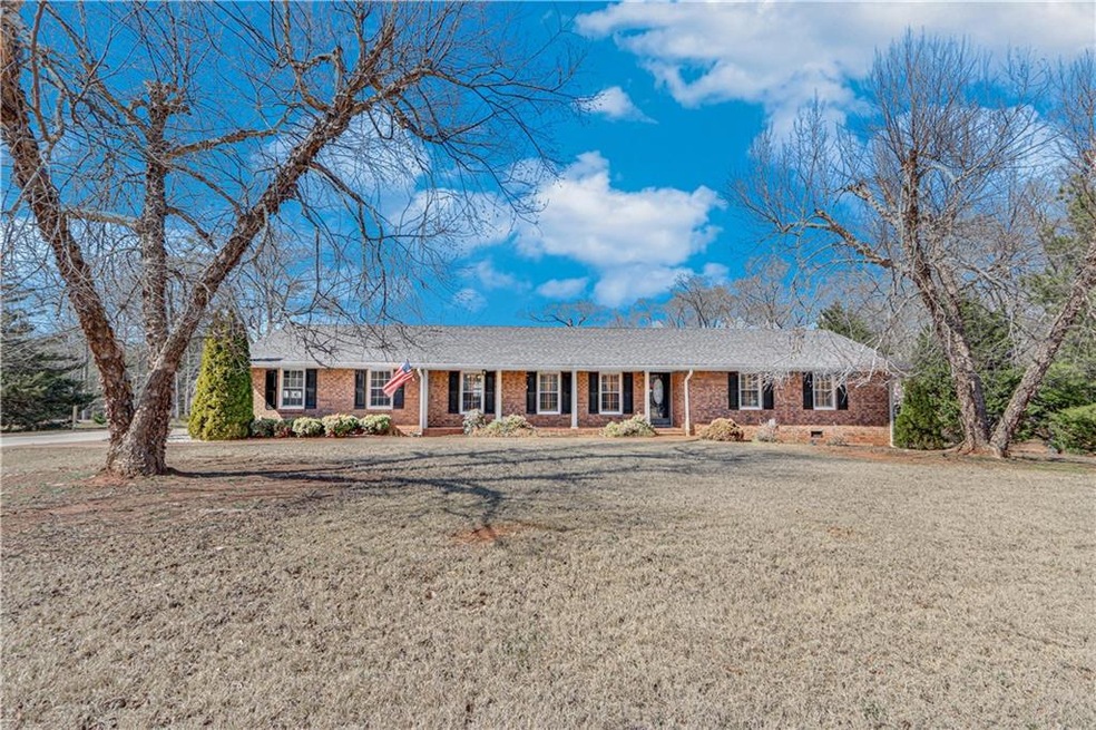 222 Meadow Wood Ln, Monroe, GA 30656 - photo 1