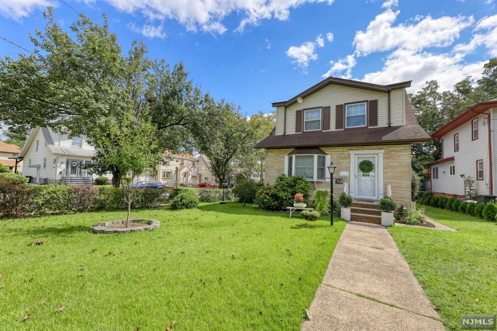 708 Prospect Ave, Ridgefield, NJ 07657 - photo 1