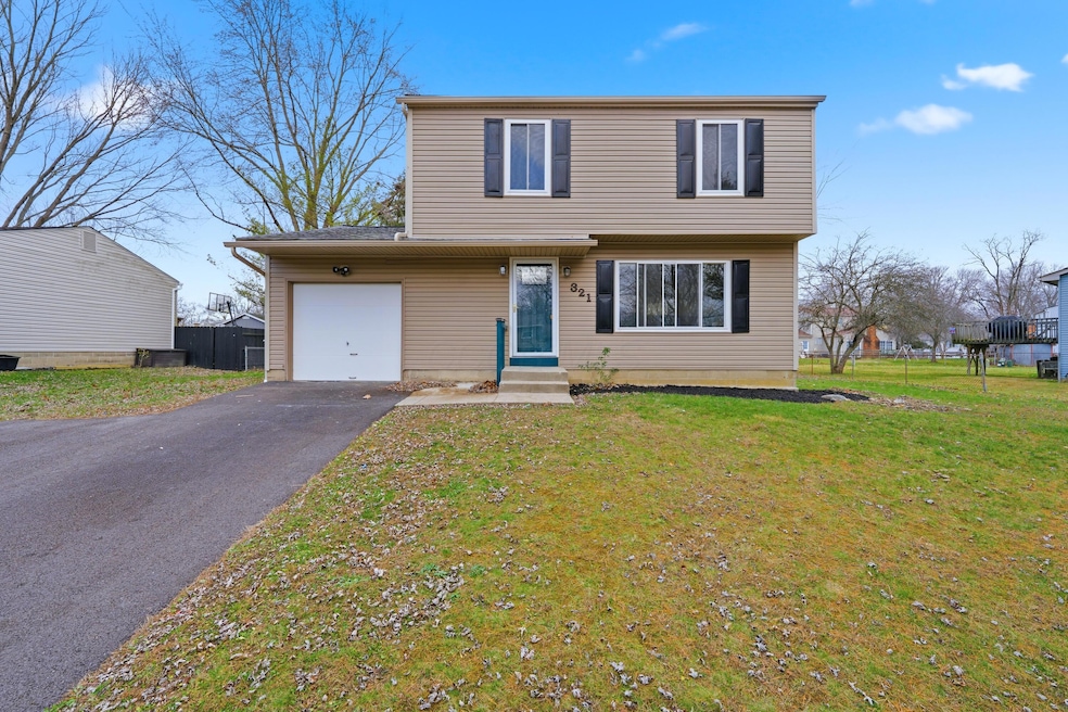 321 Sycamore Dr, Pickerington, OH 43147 - photo 1