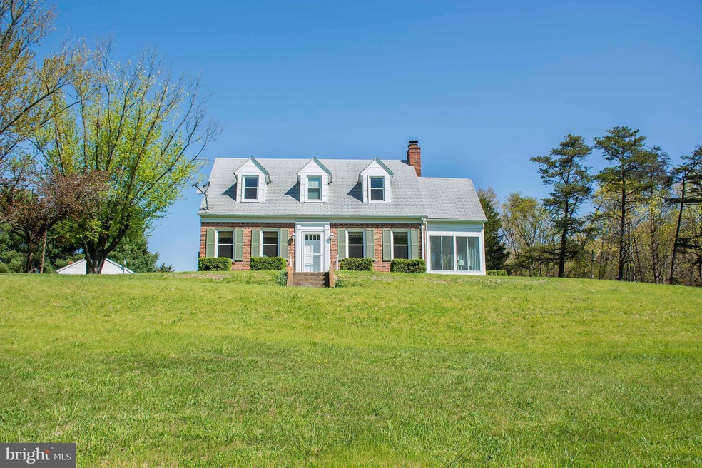 1055 Front Royal Rd, Strasburg, VA 22657 - photo 1