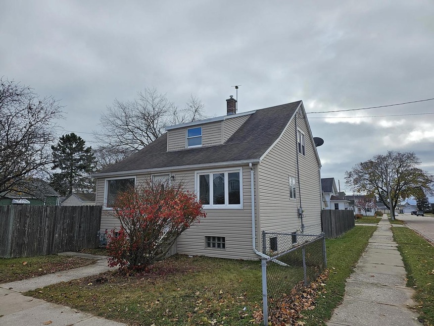 2123 12th St, Two Rivers, WI 54241 - photo 1