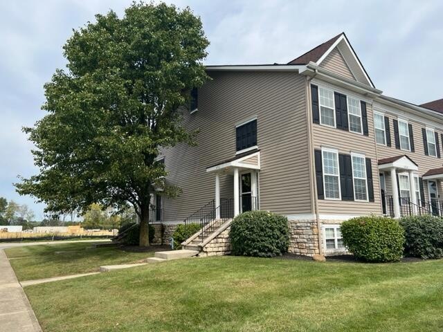 4766 Red Alder Dr unit 3-4766, Canal Winchester, OH 43110 - photo 1
