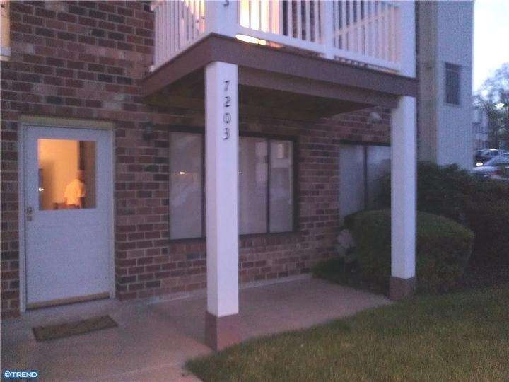 7203 Hilltop Dr unit 93, Brookhaven, PA 19015 - photo 1
