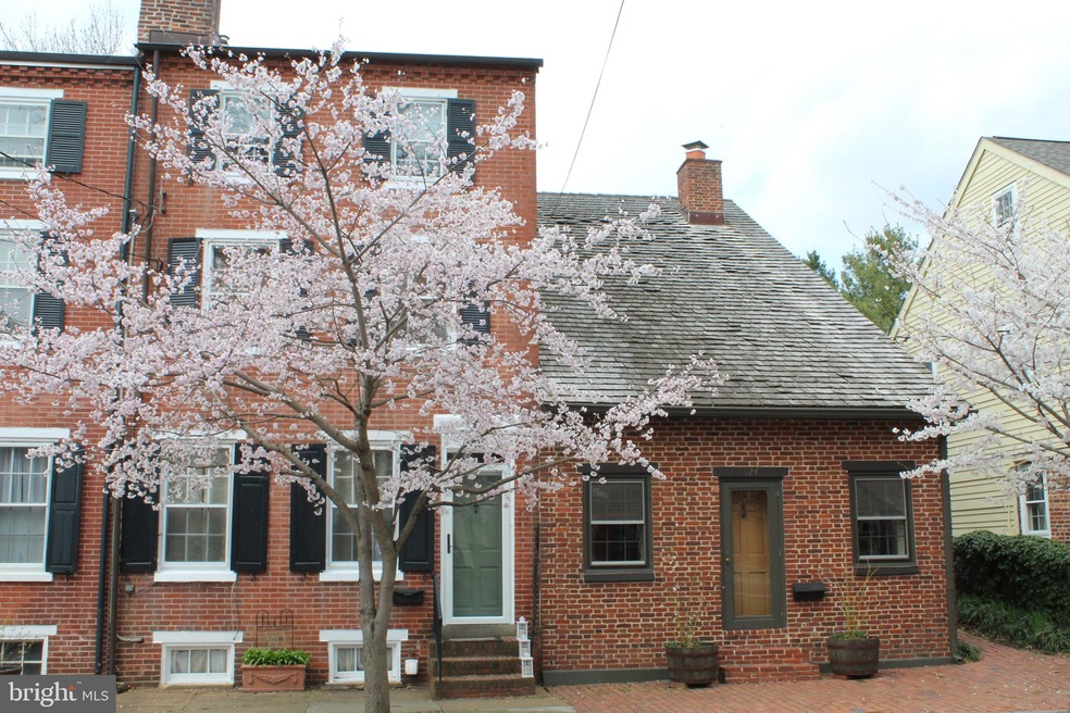 122 E 2nd St, New Castle, DE 19720 - photo 1