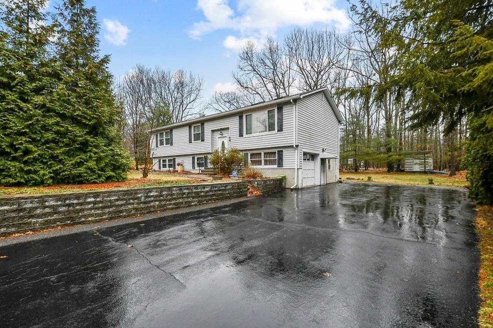 56 Barrows Rd, Worcester, MA 01609 - photo 1