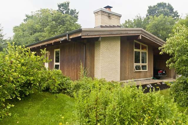 609 Woodland Hills Rd, Batavia, IL 60510 - photo 1