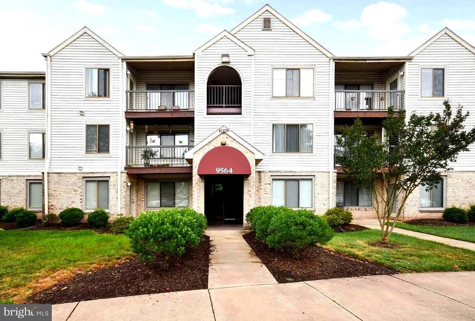 9564 Cannoneer Ct unit 202, Manassas, VA 20110 - photo 1