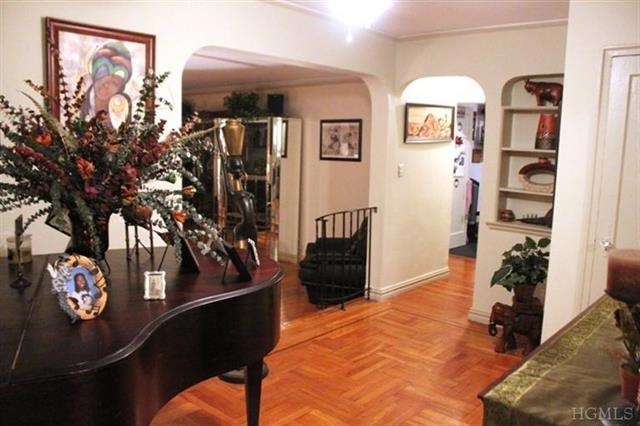 2685 Creston Ave unit 1J, Bronx, NY 10468 - photo 1