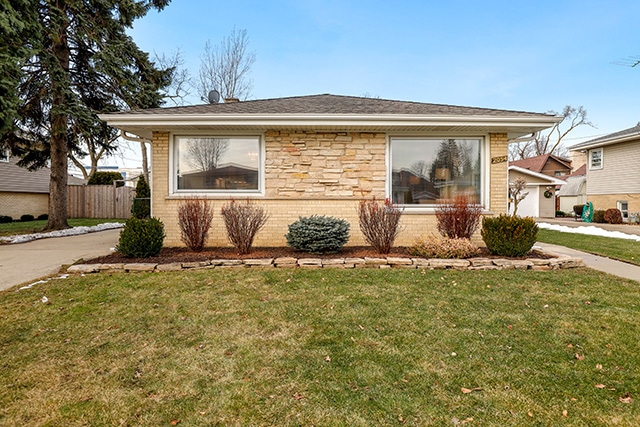 2054 Locust St, Des Plaines, IL 60018 - photo 1