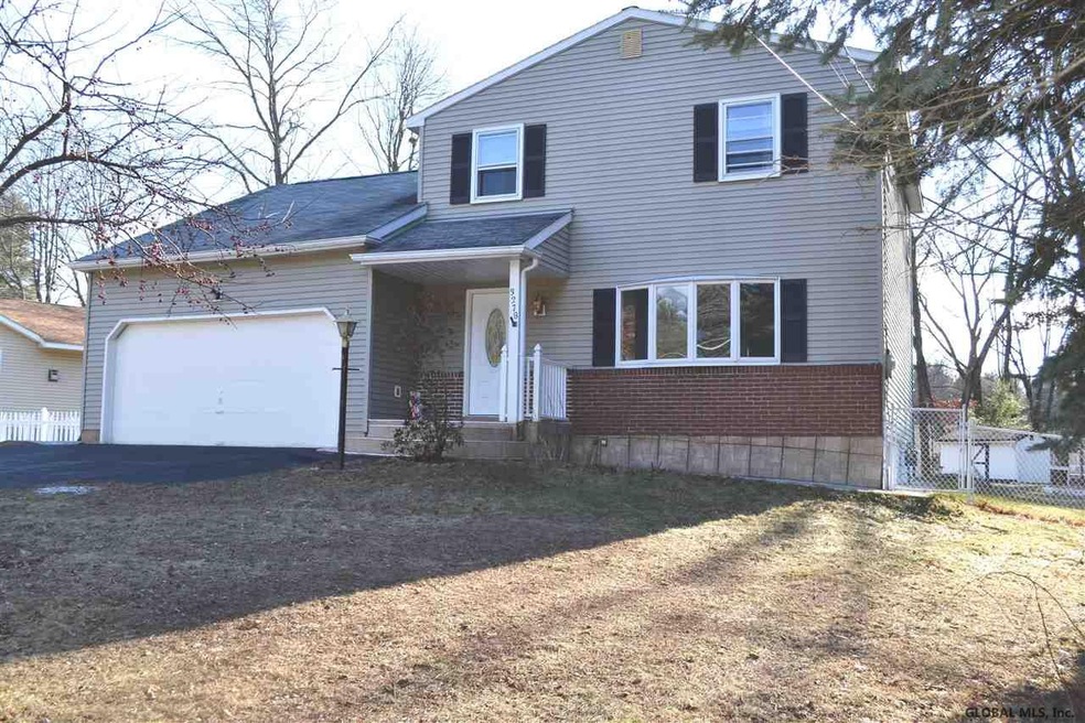 3278 E Old State Rd, Schenectady, NY 12303 - photo 1