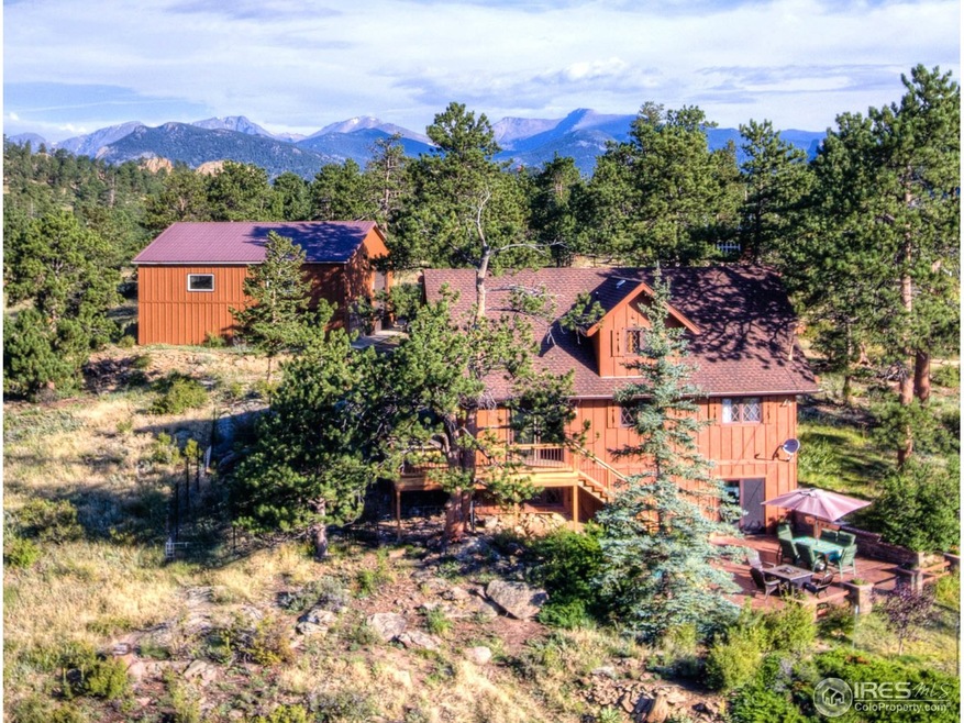 5 Bedroom home and 1600 sq. ft. RV + 2 Car Garage